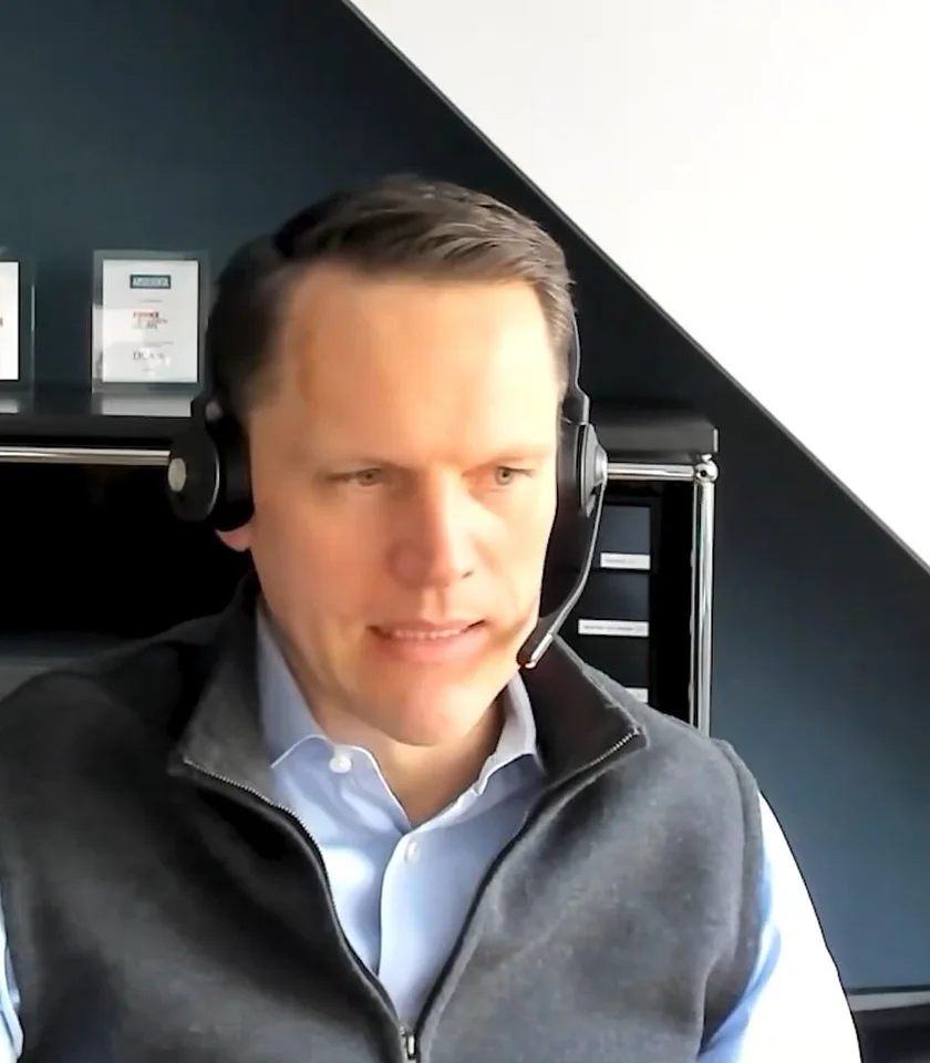 Christoph Jost schmunzelt im Gespräch