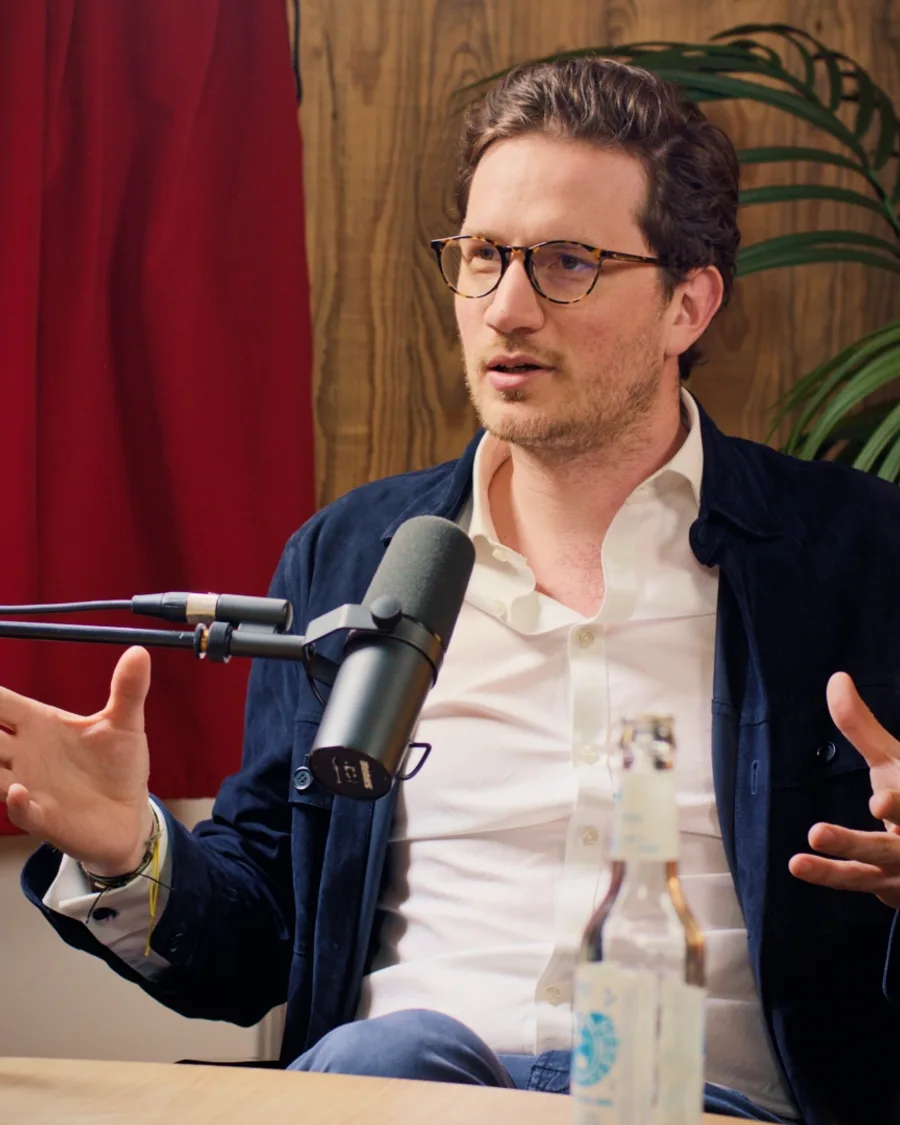 Felix Jander oder Frederik Brandis (Aven Capital Partners) im Gespräch im Founder-Mode-Studio