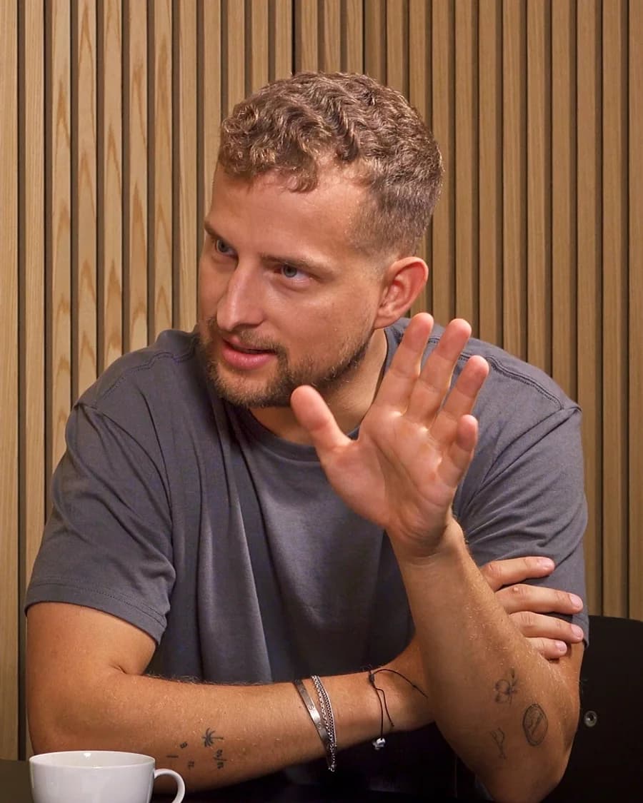 Johannes Kliesch im Gespräch im Founder-Mode-Studio