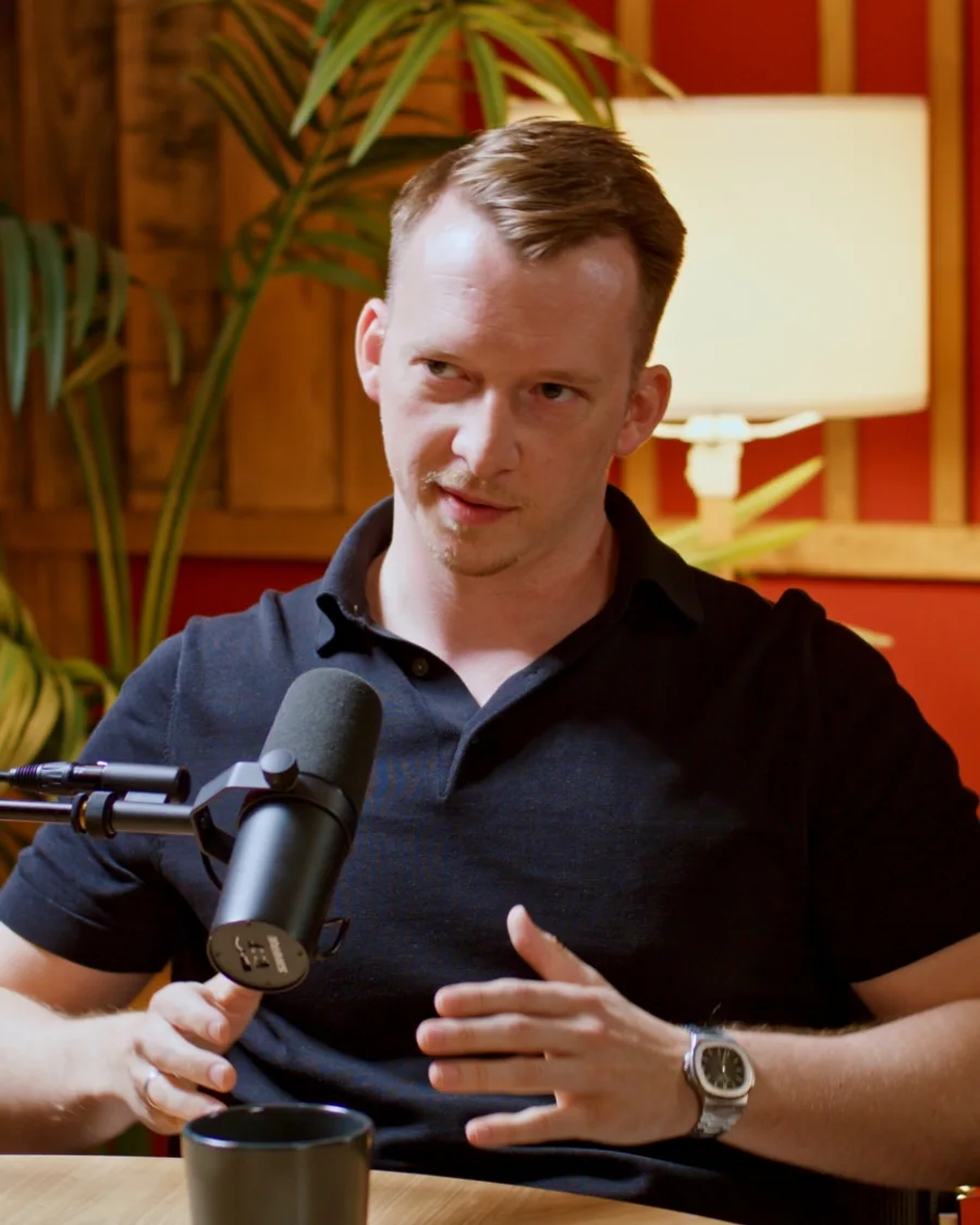 Markus Baulig talking in the Founder Mode studio