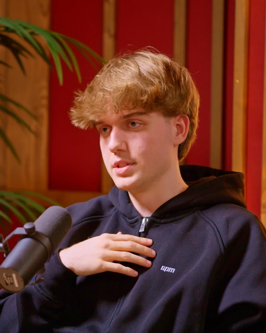 Moritz Holländer im Gespräch im Founder-Mode-Studio