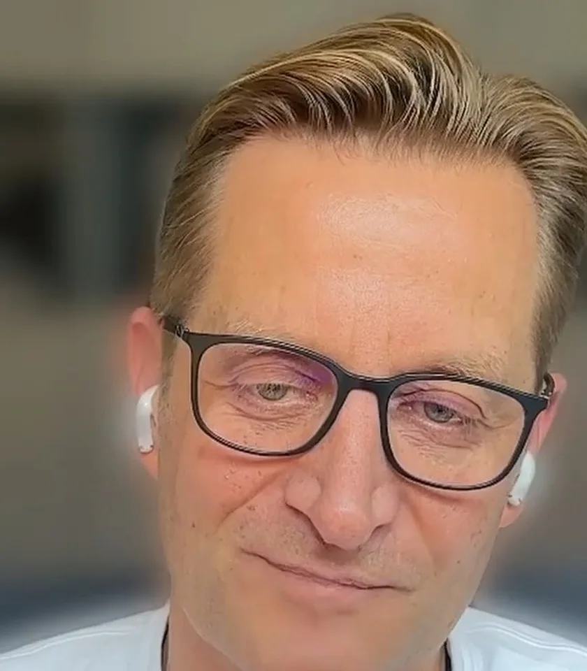 Romann Rademacher schmunzelt