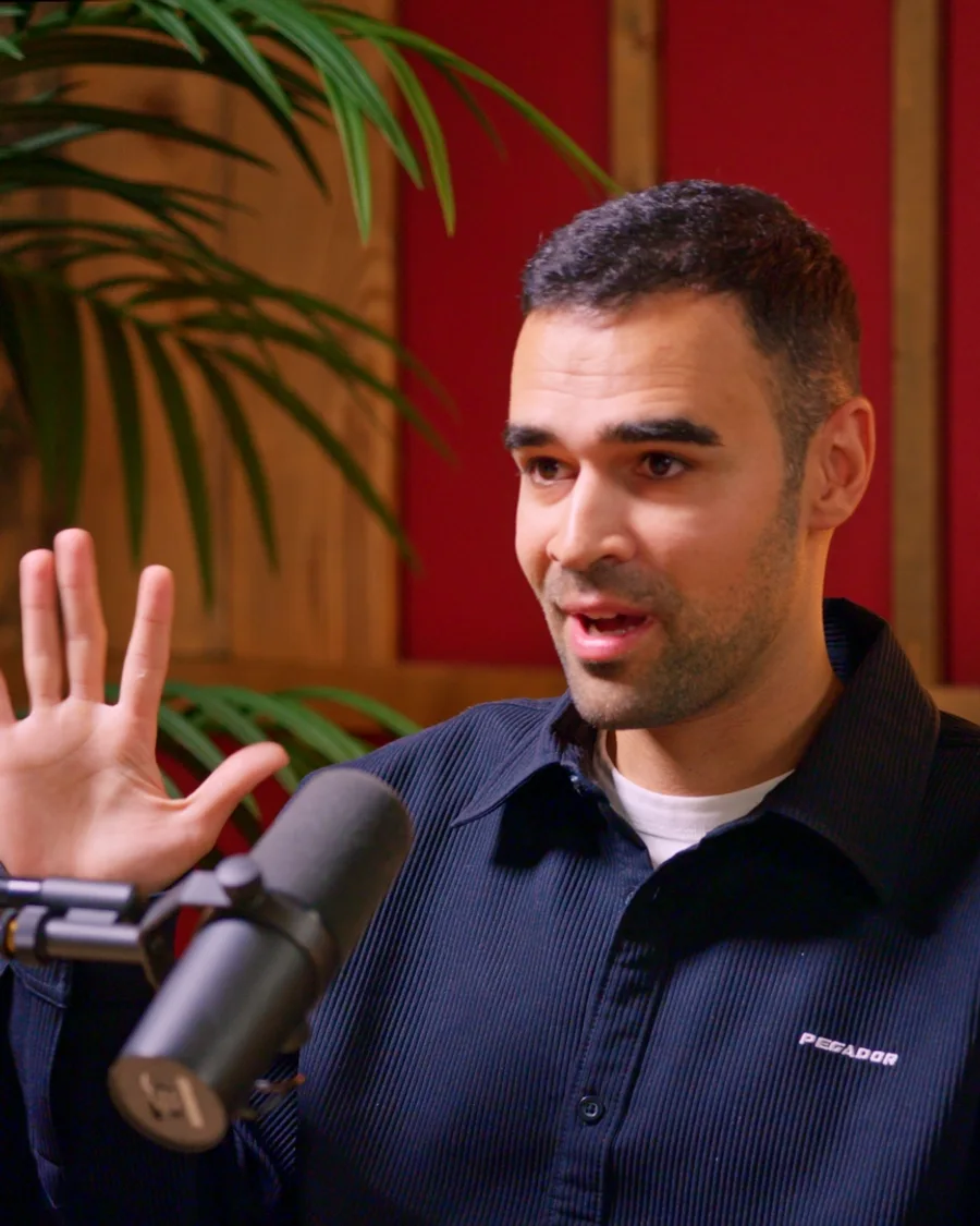 Yilmaz Köknar im Gespräch im Founder-Mode-Studio